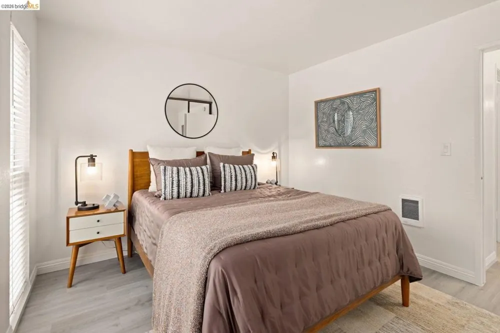 385 Jayne Ave #109 Oakland, CA 94610