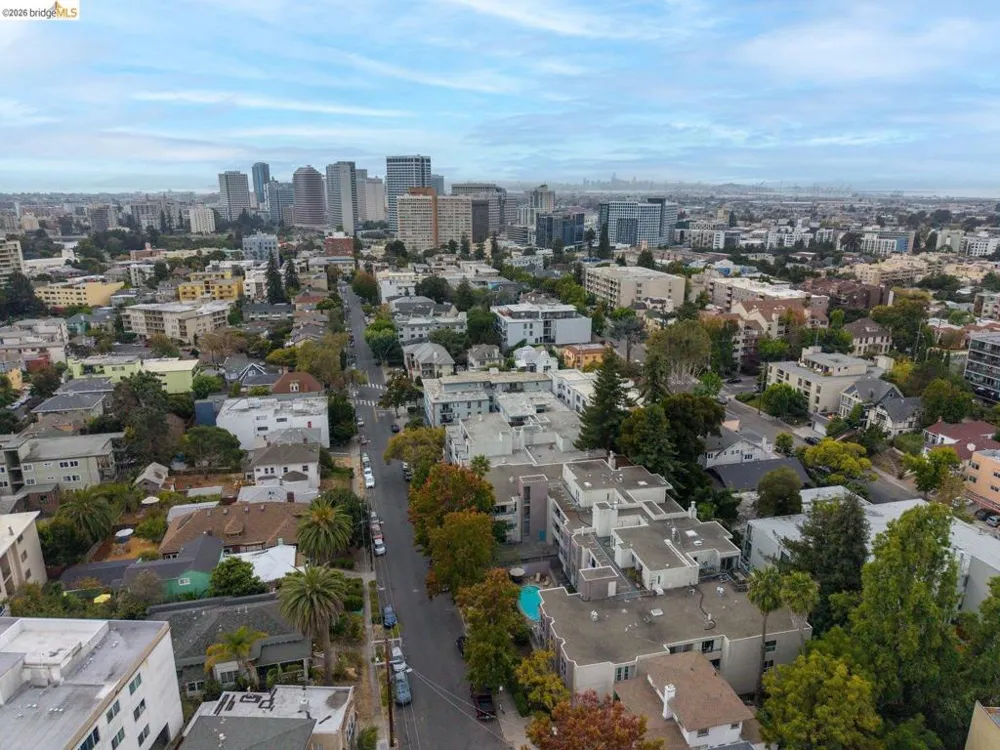 385 Jayne Ave #109 Oakland, CA 94610