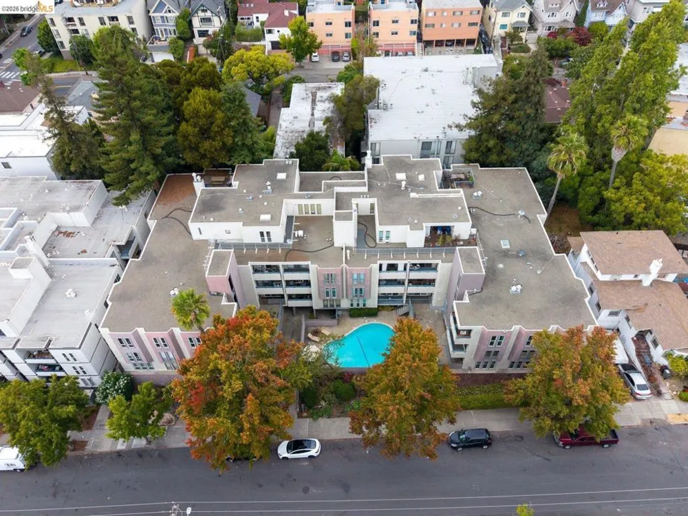 385 Jayne Ave #109 Oakland, CA 94610