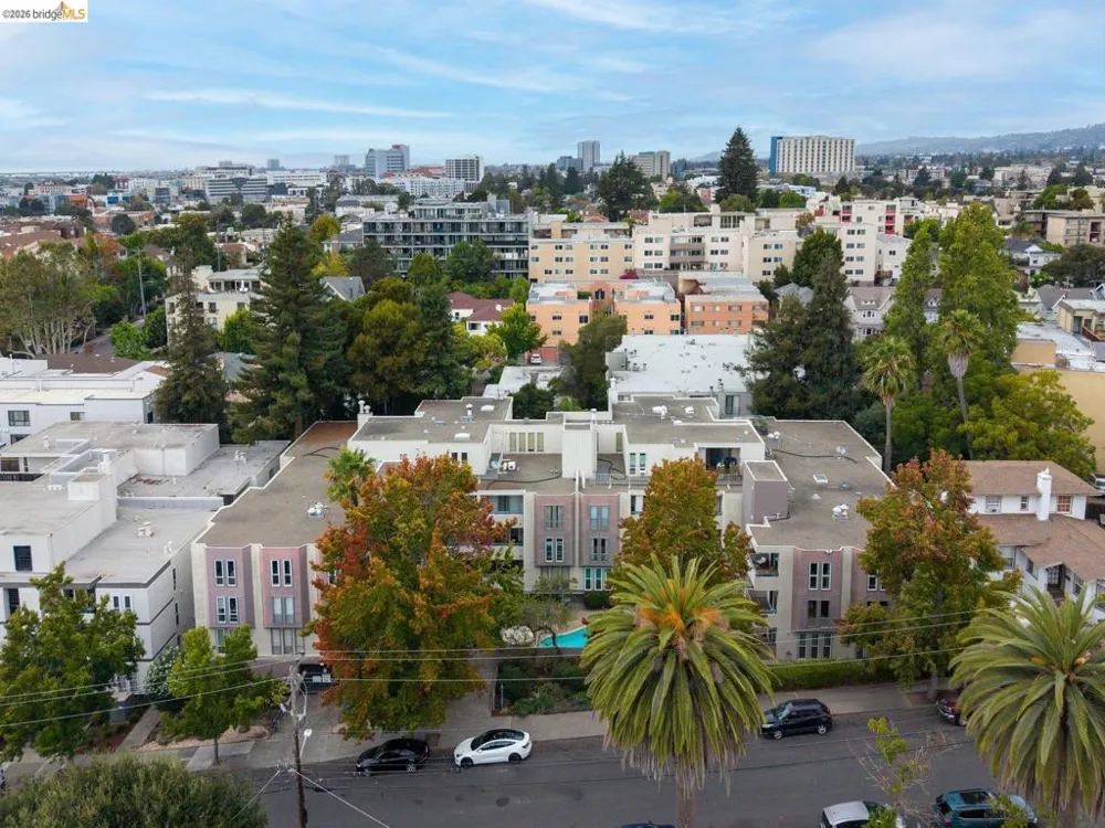 385 Jayne Ave #109 Oakland, CA 94610