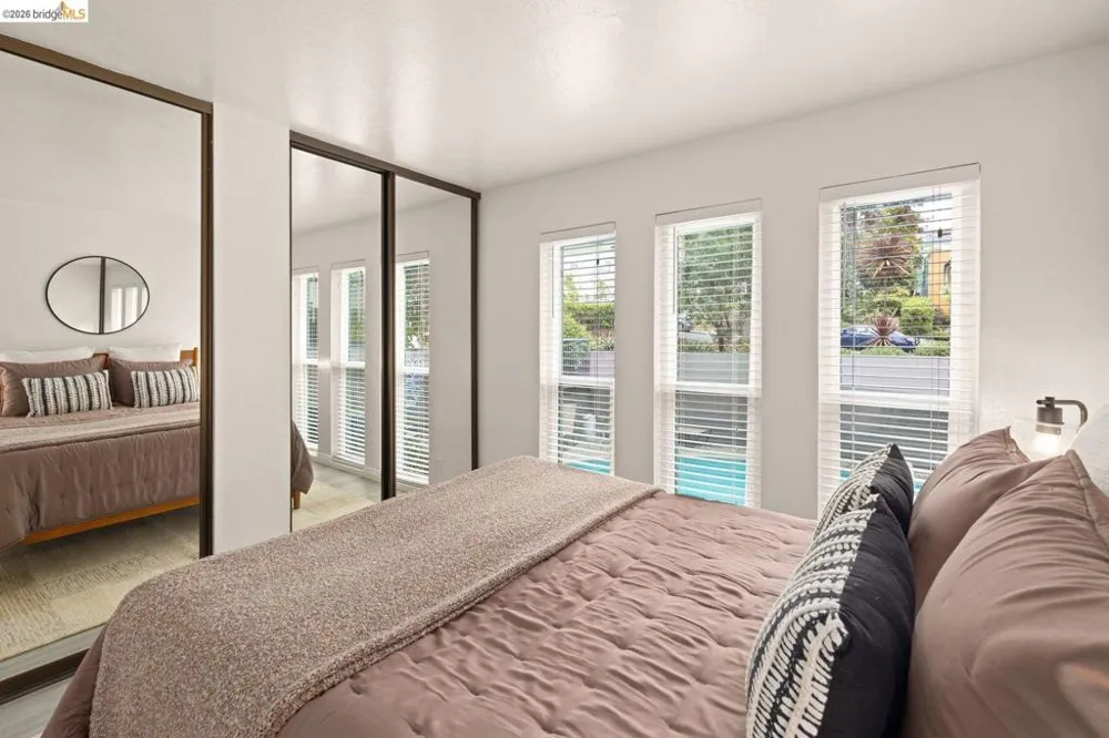 385 Jayne Ave #109 Oakland, CA 94610