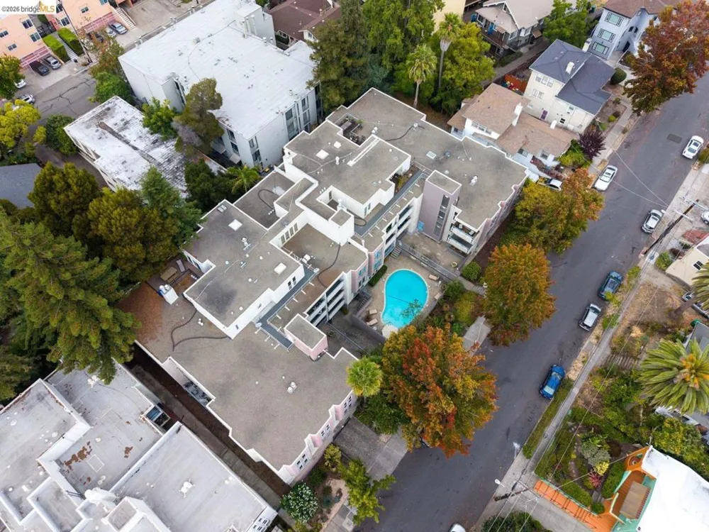 385 Jayne Ave #109 Oakland, CA 94610
