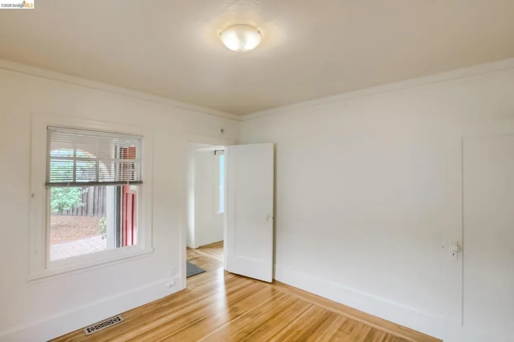 1265 Hopkins St Berkeley, CA 94702