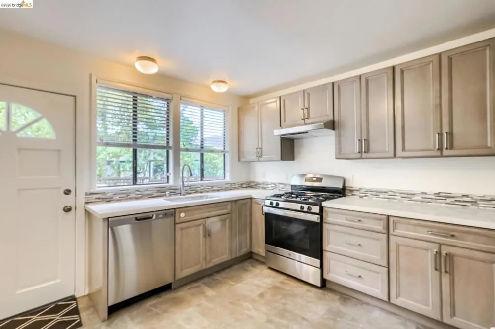 1265 Hopkins St Berkeley, CA 94702
