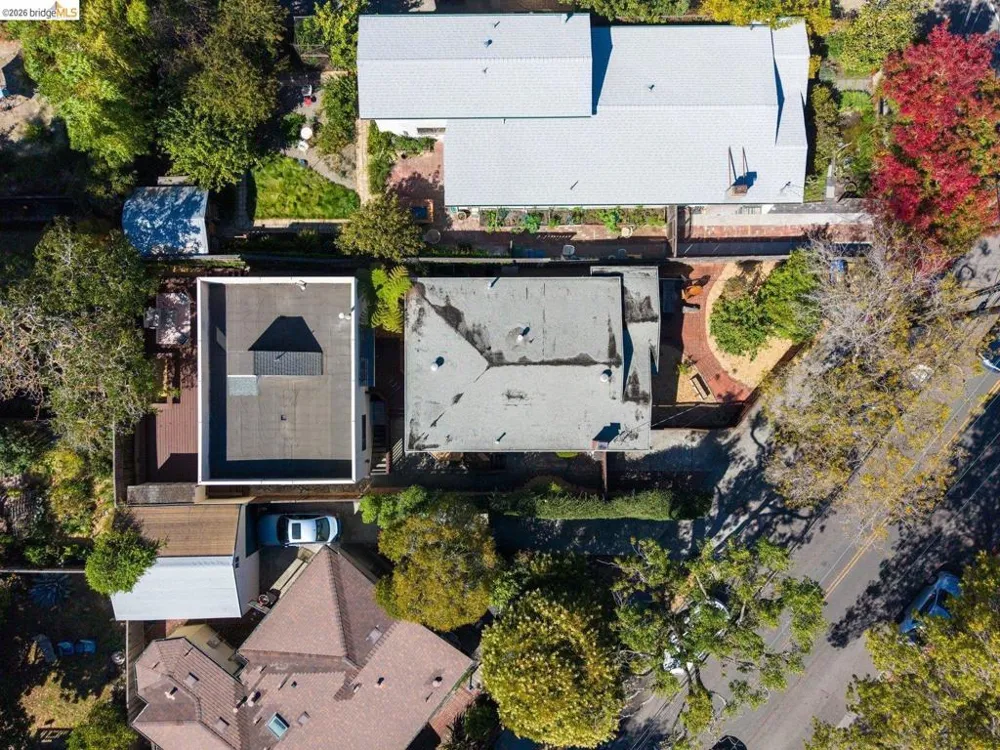 1265 Hopkins St Berkeley, CA 94702