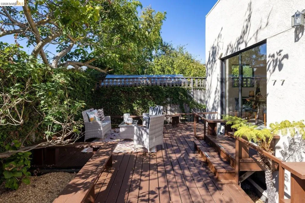 1265 Hopkins St Berkeley, CA 94702