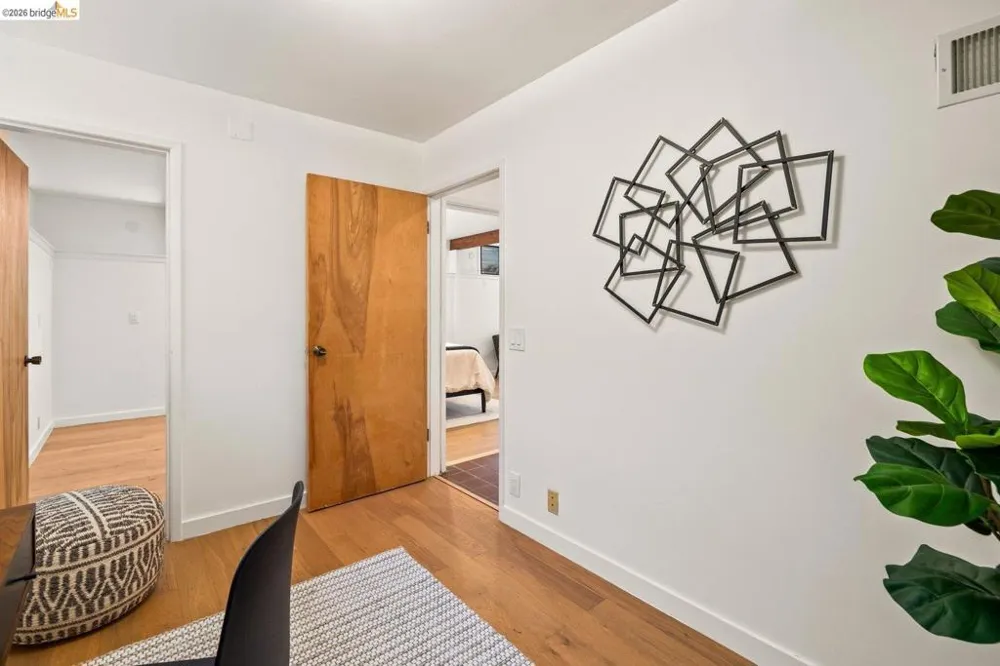 1265 Hopkins St Berkeley, CA 94702