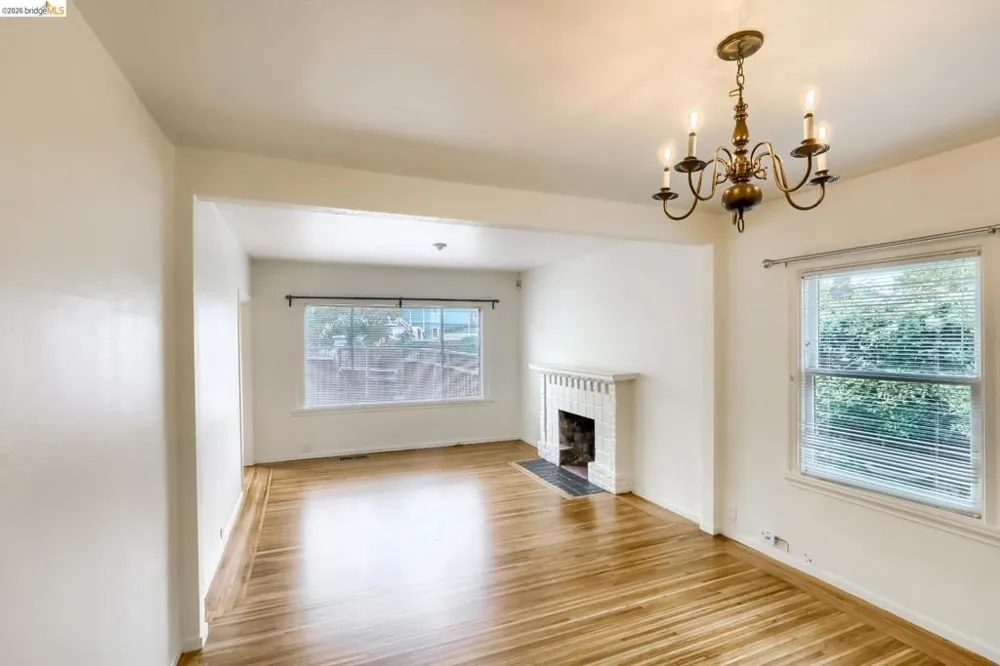 1265 Hopkins St Berkeley, CA 94702