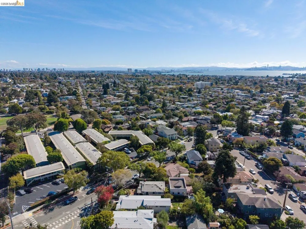 1265 Hopkins St Berkeley, CA 94702
