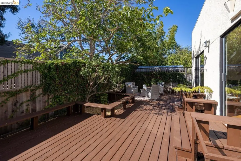 1265 Hopkins St Berkeley, CA 94702