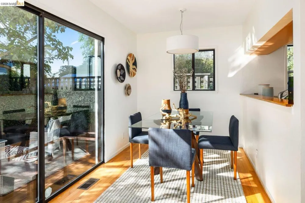 1269 Hopkins St Berkeley, CA 94702