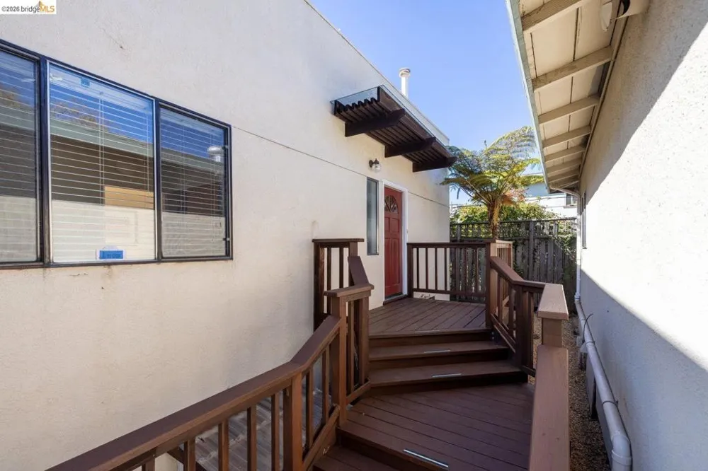 1269 Hopkins St Berkeley, CA 94702