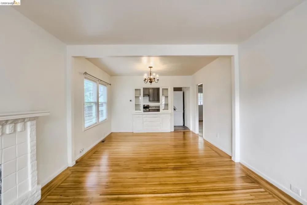 1269 Hopkins St Berkeley, CA 94702