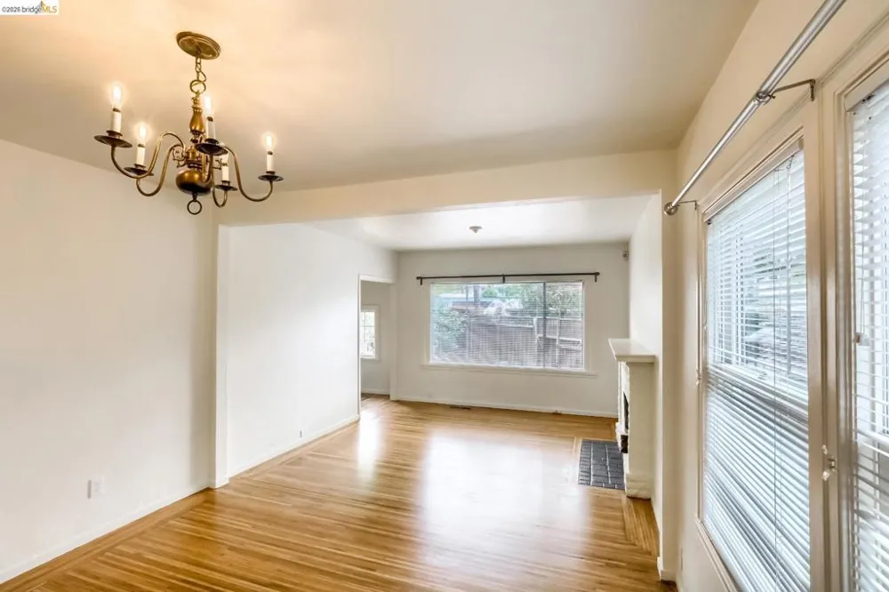 1269 Hopkins St Berkeley, CA 94702
