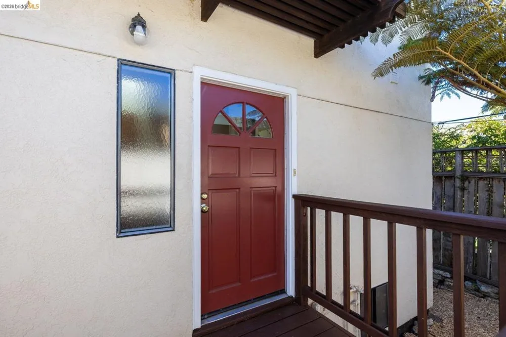 1269 Hopkins St Berkeley, CA 94702