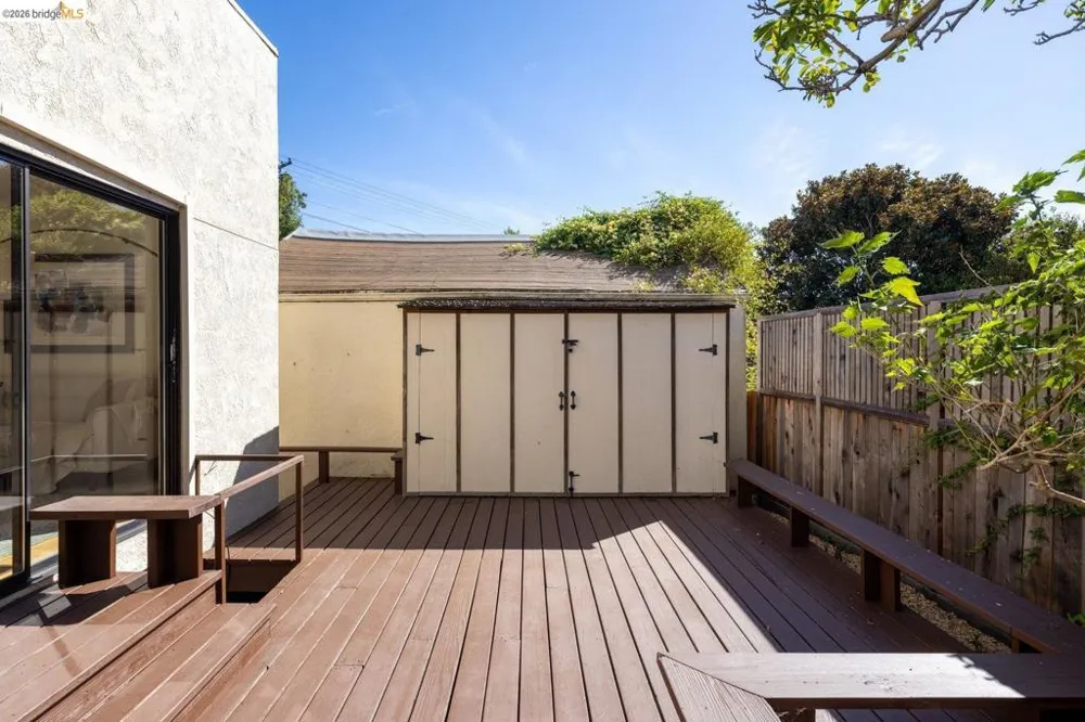 1269 Hopkins St Berkeley, CA 94702