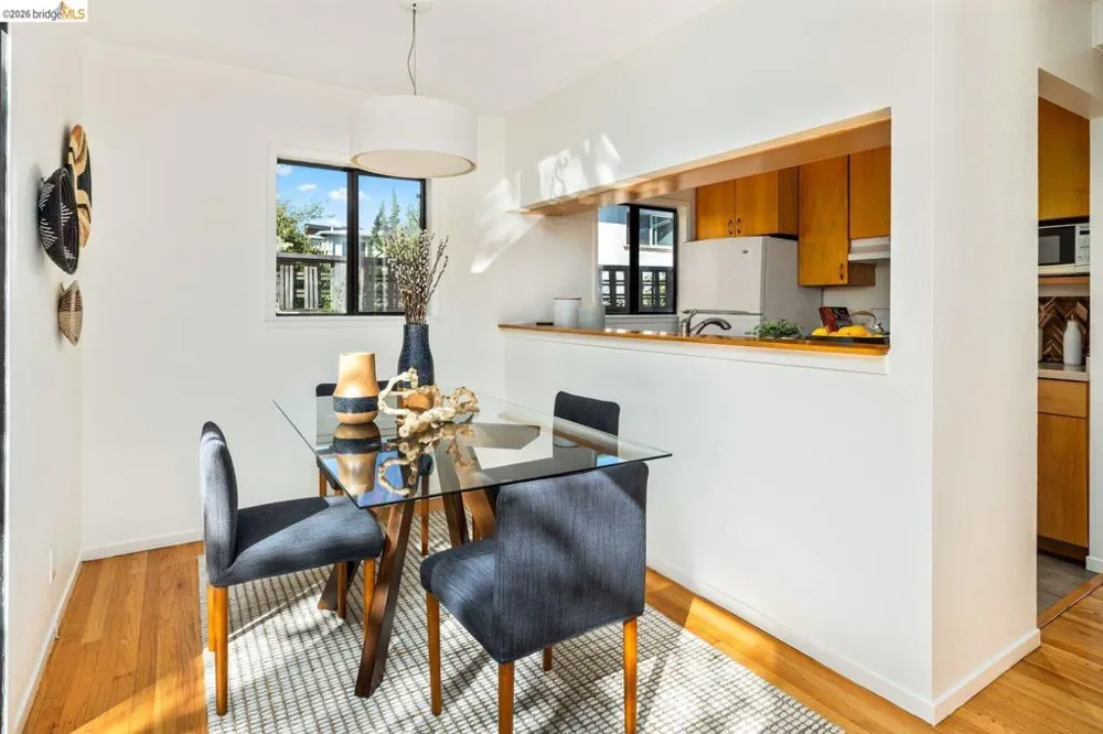 1269 Hopkins St Berkeley, CA 94702
