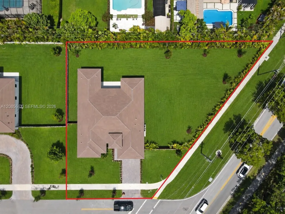 8211 SW 193rd Ter Cutler Bay, FL 33157