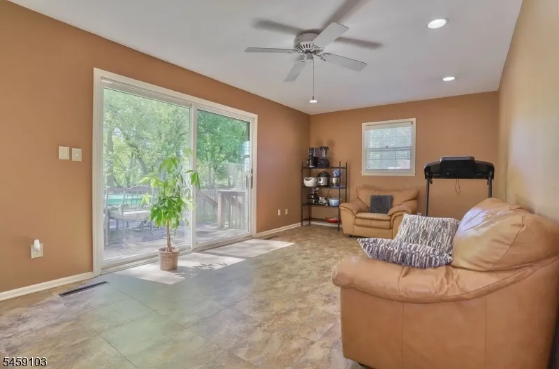 93 Summit Ct Westfield Town, NJ 07090