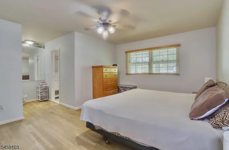93 Summit Ct Westfield Town, NJ 07090