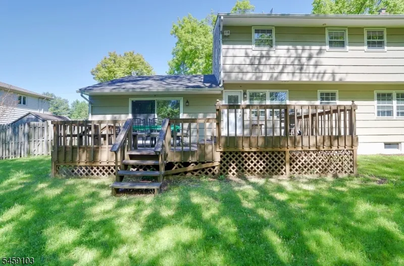 93 Summit Ct Westfield Town, NJ 07090