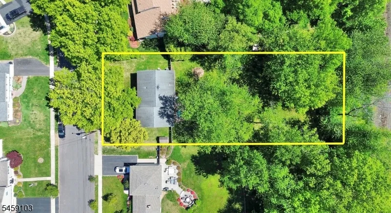 93 Summit Ct Westfield Town, NJ 07090