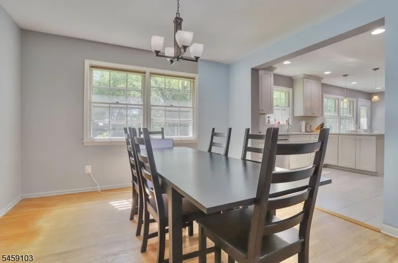 93 Summit Ct Westfield Town, NJ 07090