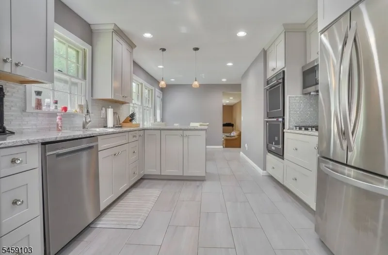 93 Summit Ct Westfield Town, NJ 07090