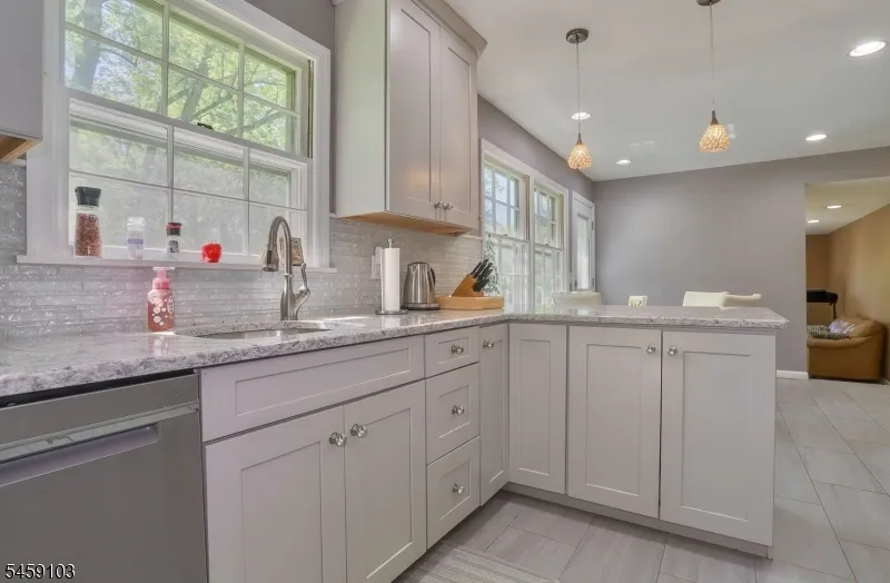 93 Summit Ct Westfield Town, NJ 07090