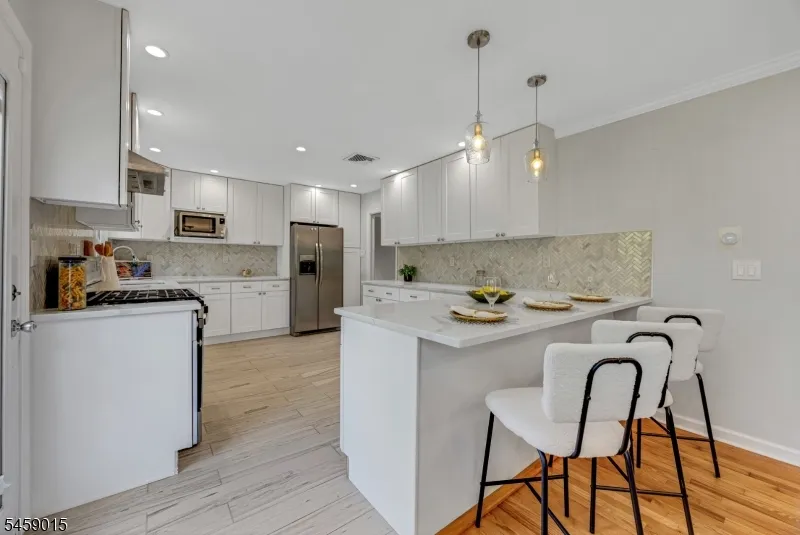 9 Edgewood Ave West Orange, NJ 07052