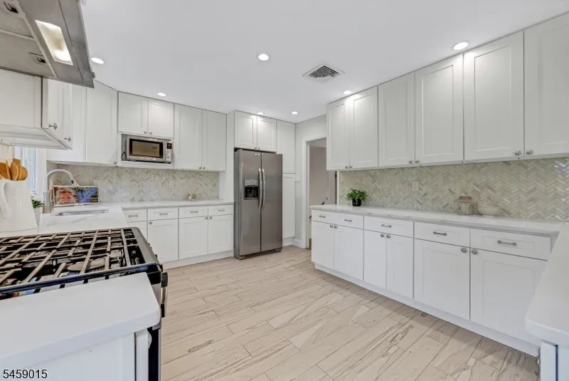 9 Edgewood Ave West Orange, NJ 07052