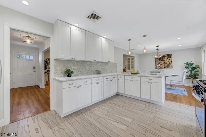 9 Edgewood Ave West Orange, NJ 07052