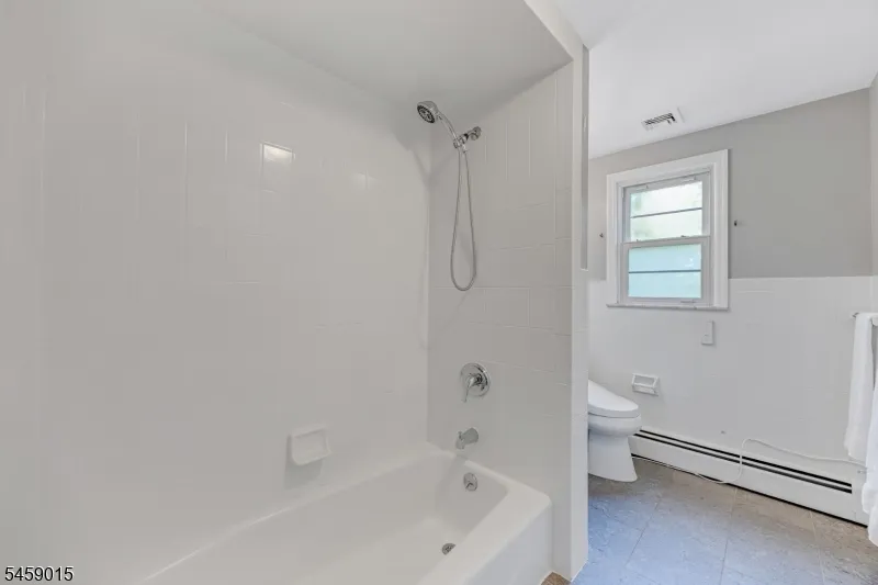 9 Edgewood Ave West Orange, NJ 07052