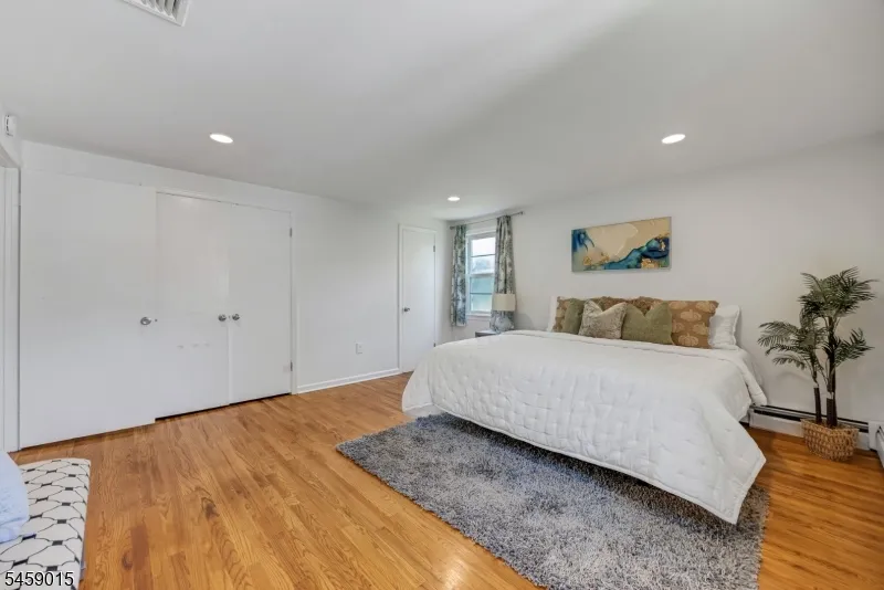 9 Edgewood Ave West Orange, NJ 07052