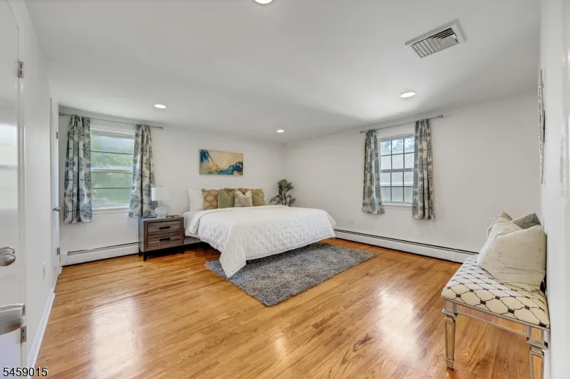 9 Edgewood Ave West Orange, NJ 07052