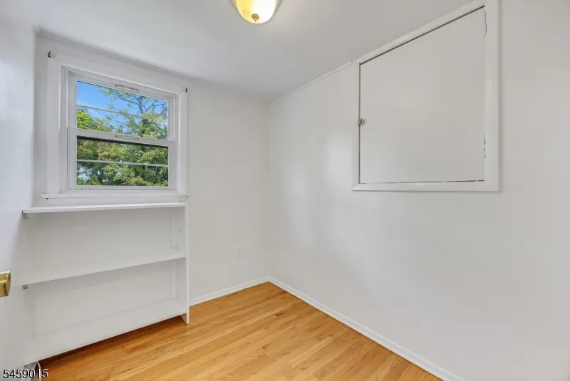 9 Edgewood Ave West Orange, NJ 07052