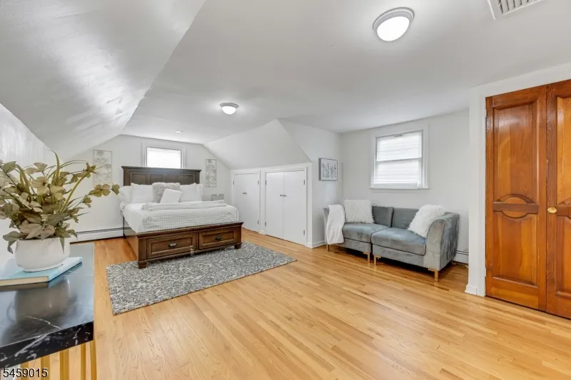 9 Edgewood Ave West Orange, NJ 07052