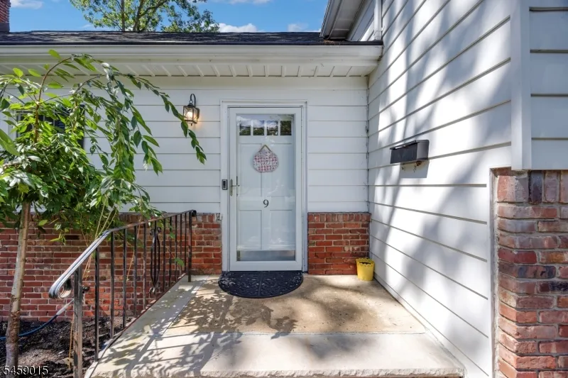 9 Edgewood Ave West Orange, NJ 07052
