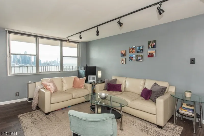 6040 BOULEVARD EAST #6F Unit 6F West New York Town, NJ 07093