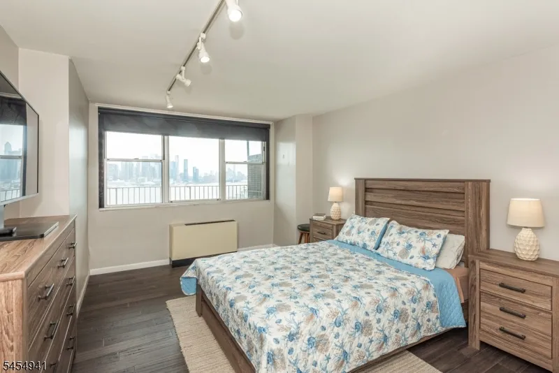 6040 BOULEVARD EAST #6F Unit 6F West New York Town, NJ 07093