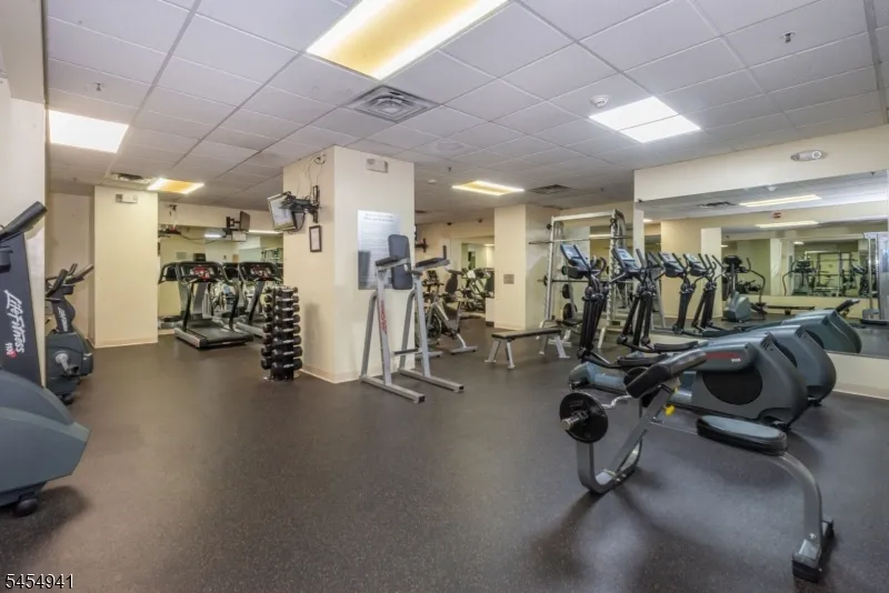 6040 BOULEVARD EAST #6F Unit 6F West New York Town, NJ 07093