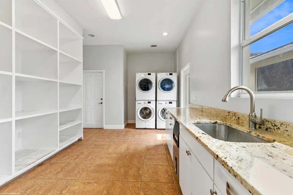 2389 KING TERRACE Wellington, FL 33414