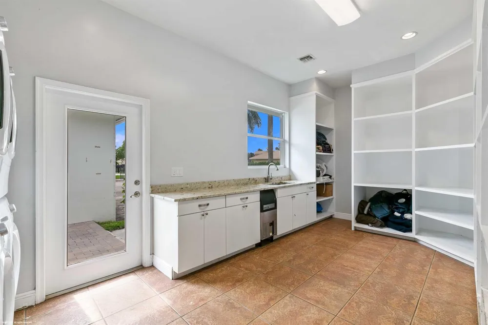 2389 KING TERRACE Wellington, FL 33414