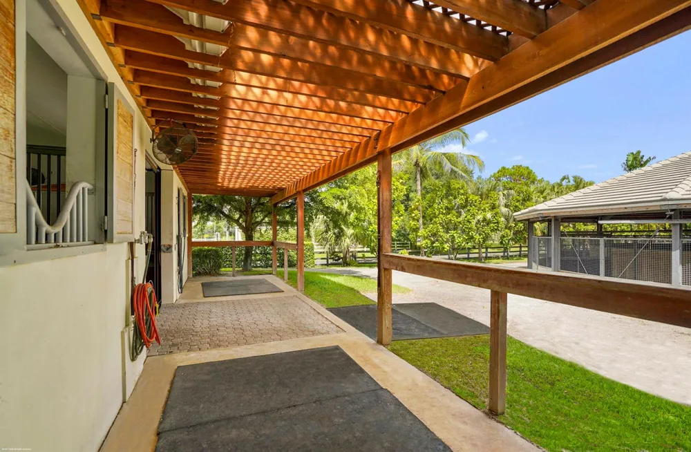 2389 KING TERRACE Wellington, FL 33414