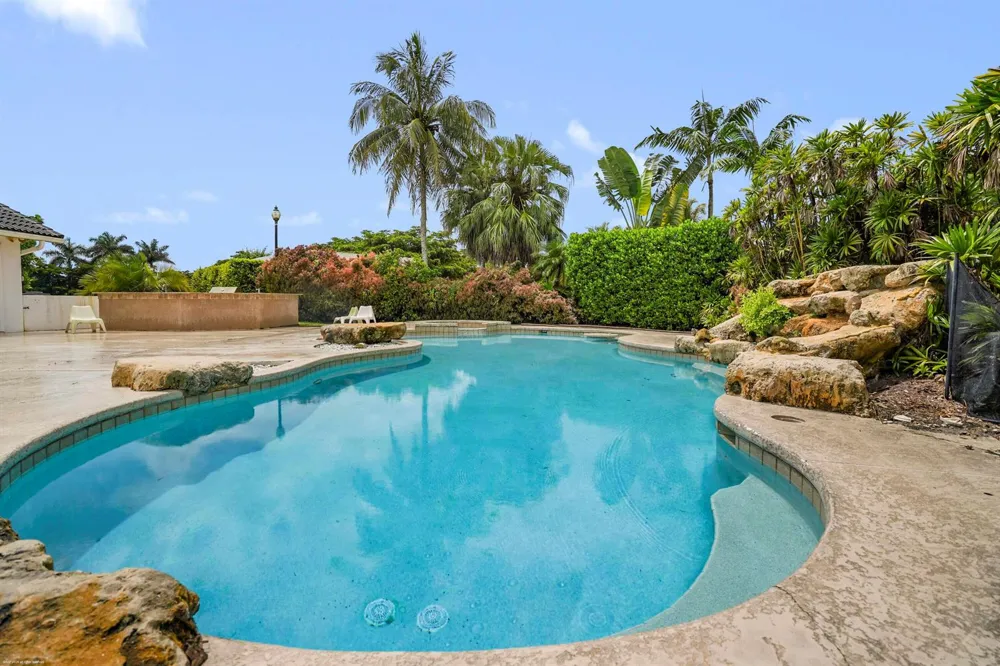 2389 KING TERRACE Wellington, FL 33414