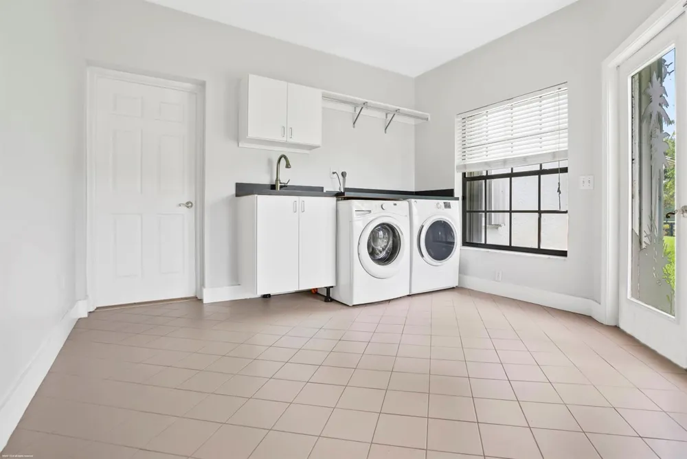 2389 KING TERRACE Wellington, FL 33414