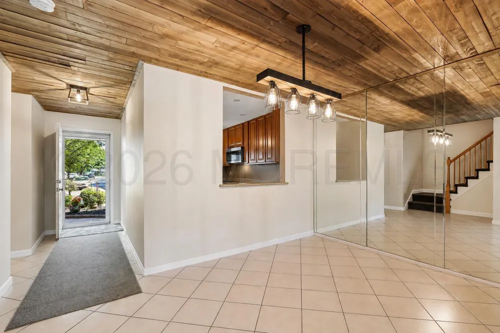 79 Staghorn Drive Matawan, NJ 07747