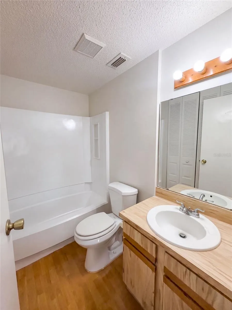 3803 60TH STREET W Bradenton, FL 34209