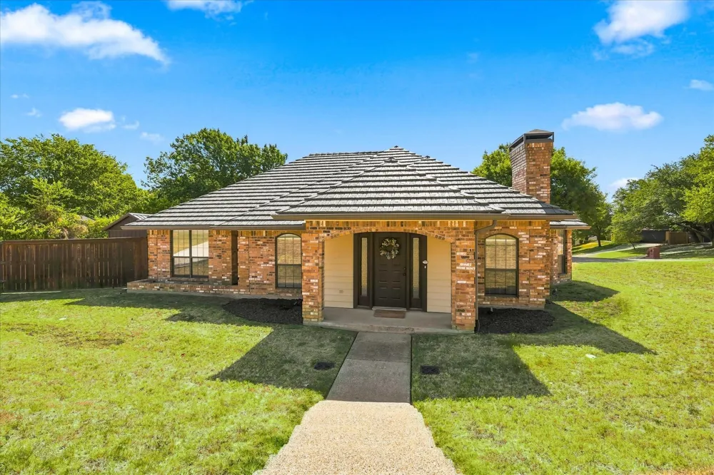 8712 Lake Country Drive Fort Worth, TX 76179