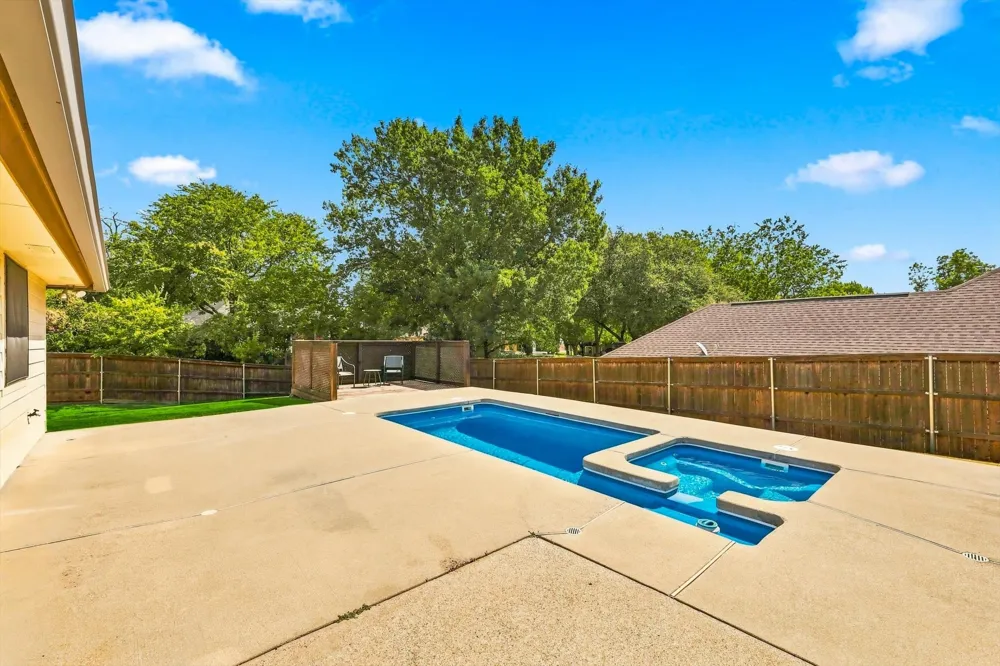8712 Lake Country Drive Fort Worth, TX 76179